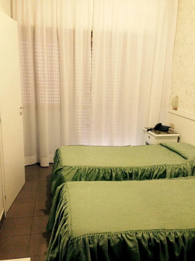 Hotel Marte Milan 2*,  Italy