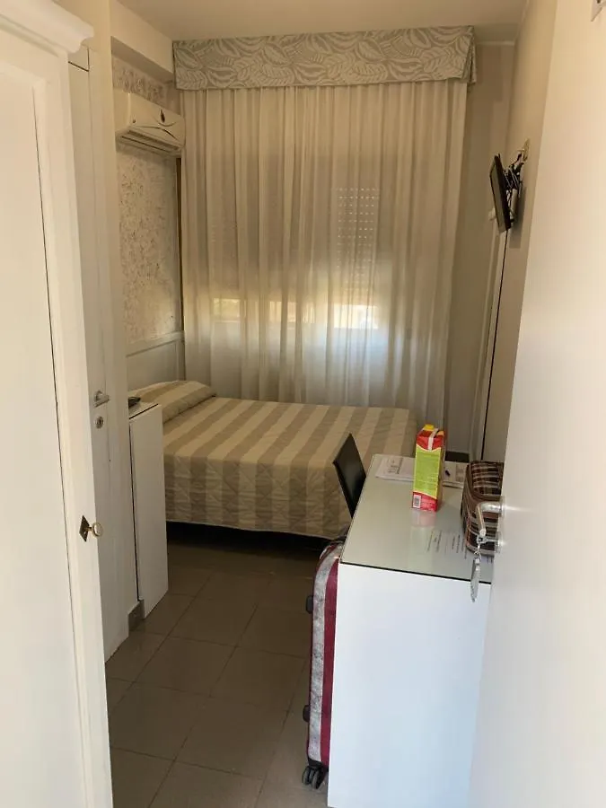 Hotel Marte Milan 2*,  Italy